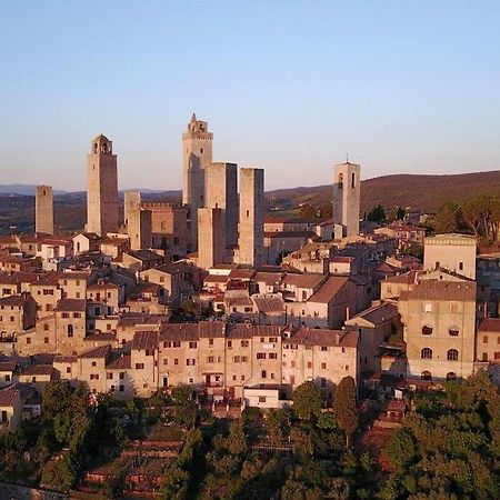 סן ג'ימיניאנו Castello Di Fulignano Ildebrando Superior Apartment מראה חיצוני תמונה